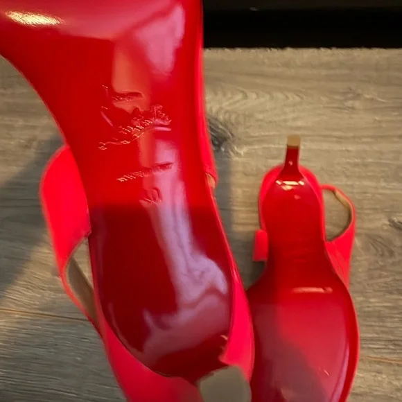 Christian Louboutin Pink Patent Slingback Pointed-Toe Flats. Never worn. - Picture 6 of 6